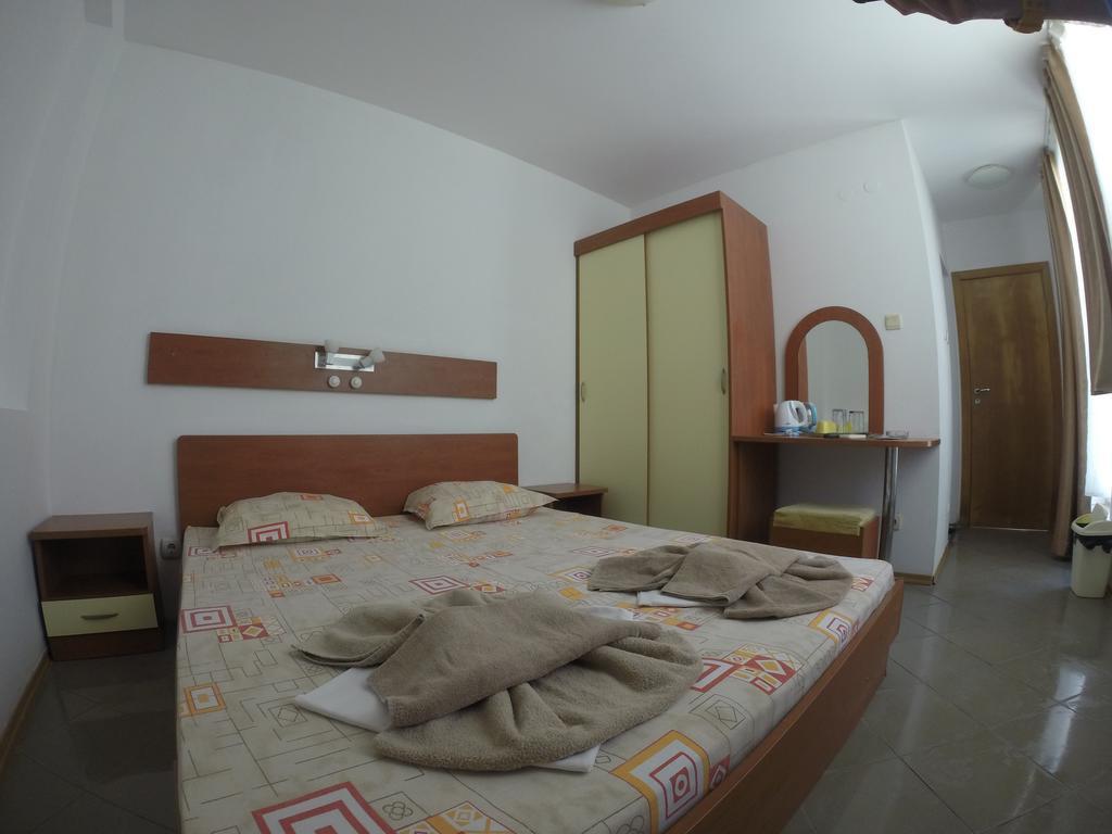 Hotel Filland Sozopol Habitación foto